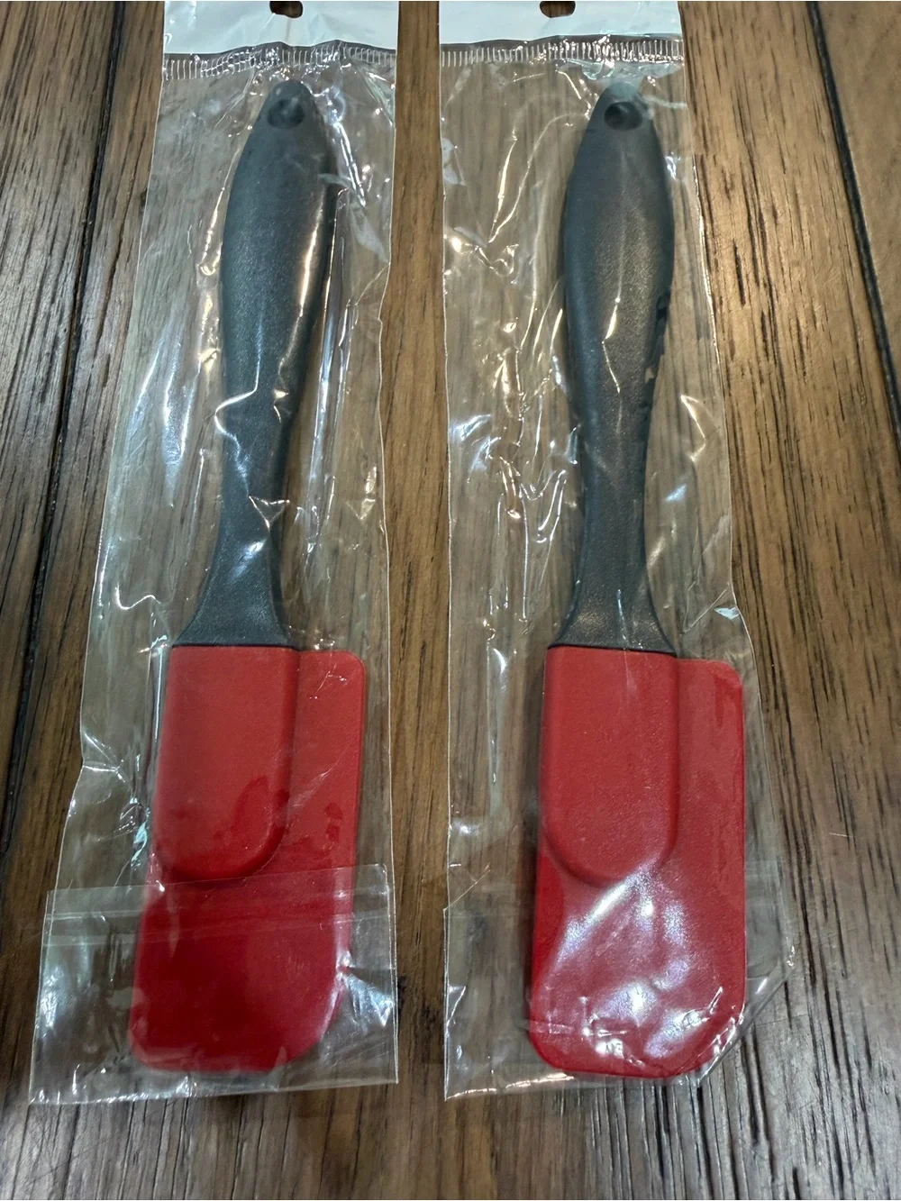 2 Red Silicone Spatula with Black Handle - Versatile Kitchen Tool